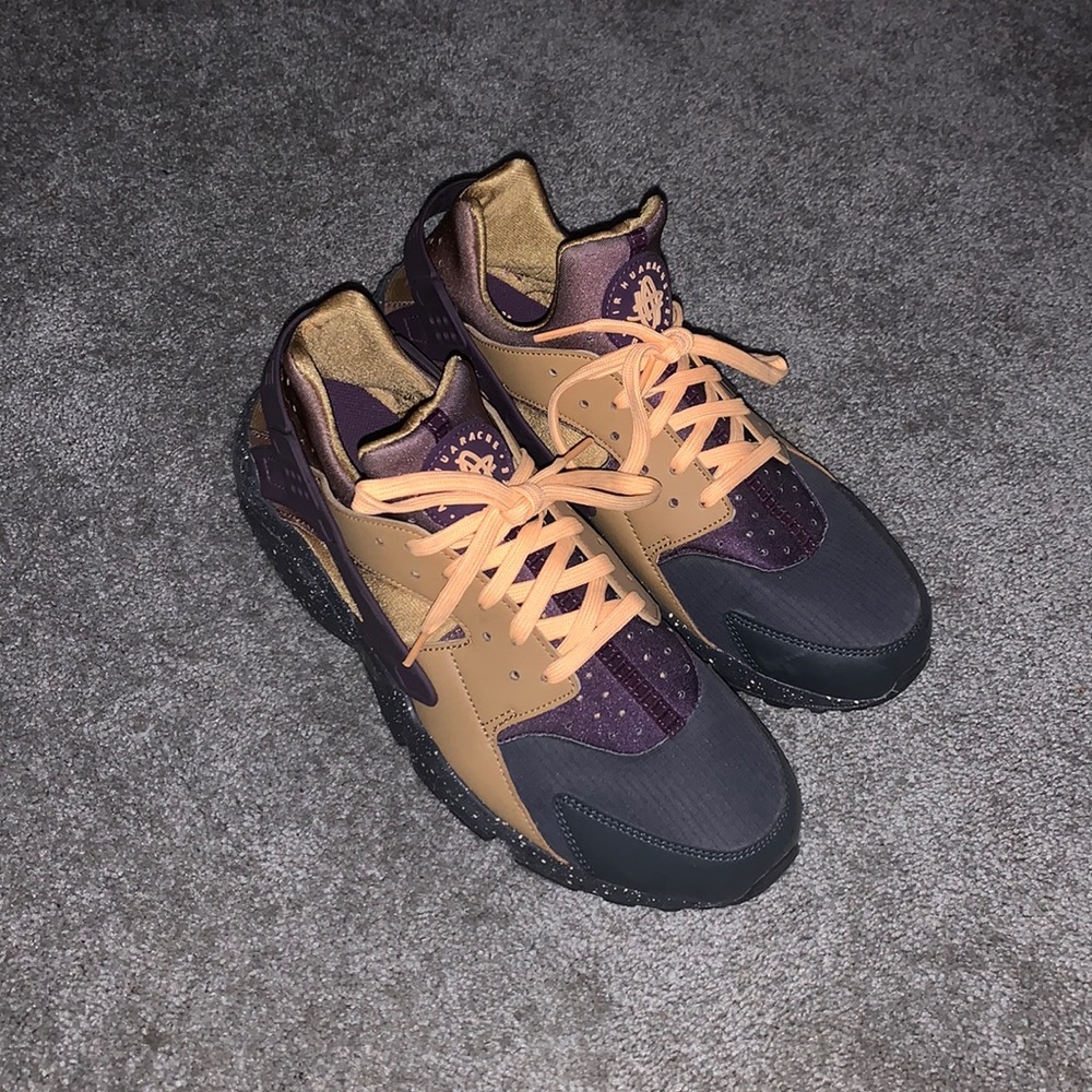 Nike huarache shoes